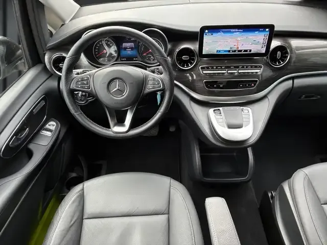 Mercedes-Benz EQV 300