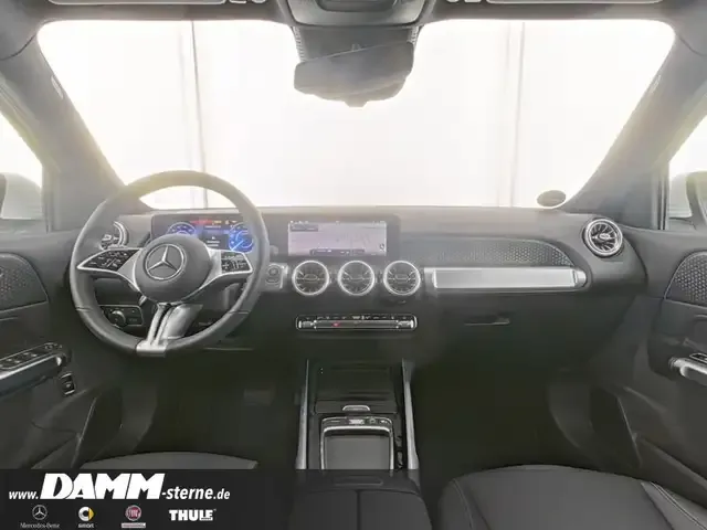 Mercedes-Benz EQB 300