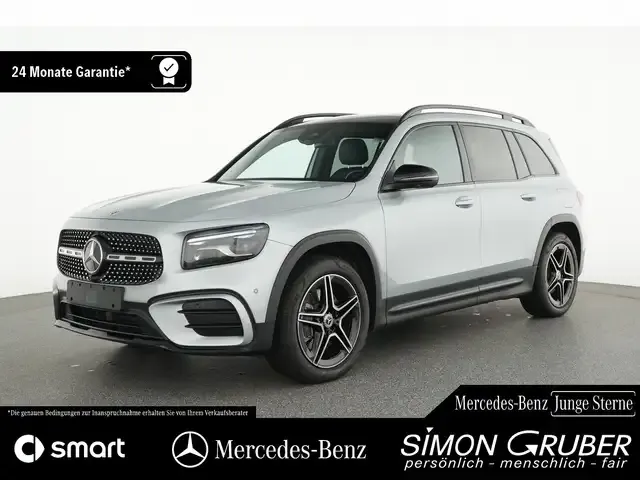 Mercedes-Benz GLB 220