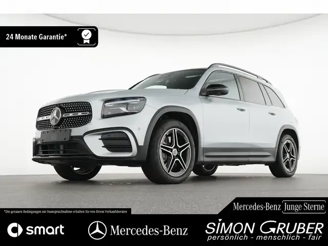 Mercedes-Benz GLB 220