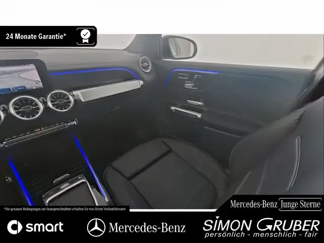 Mercedes-Benz GLB 220
