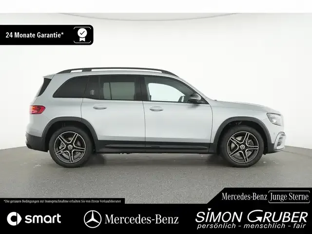 Mercedes-Benz GLB 220