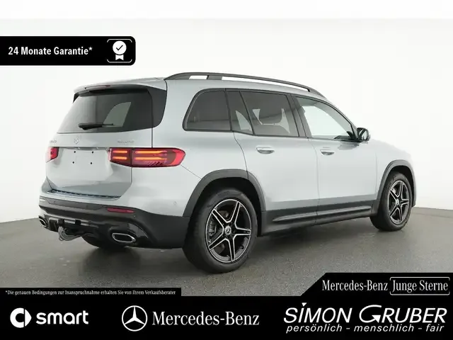 Mercedes-Benz GLB 220