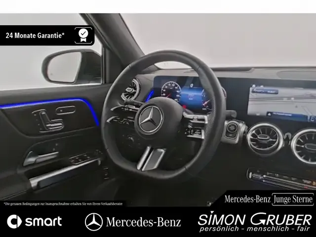 Mercedes-Benz GLB 220