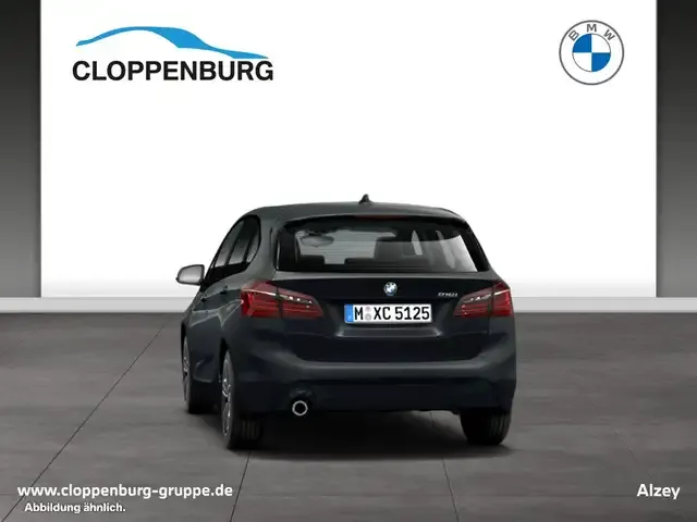 BMW 218