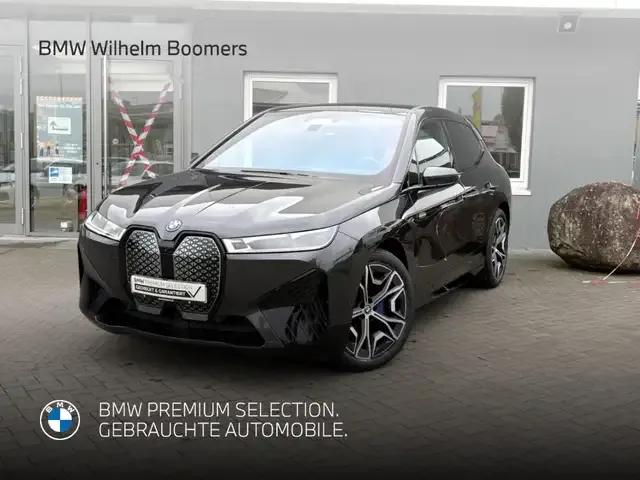 BMW iX