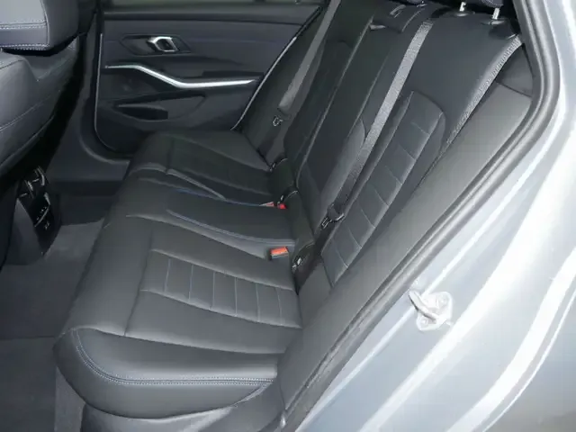 BMW 340