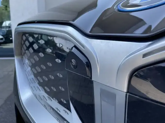 BMW iX2