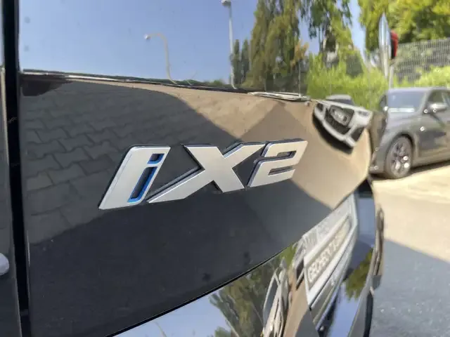 BMW iX2