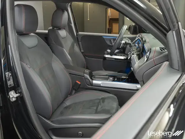 Mercedes-Benz EQB 300