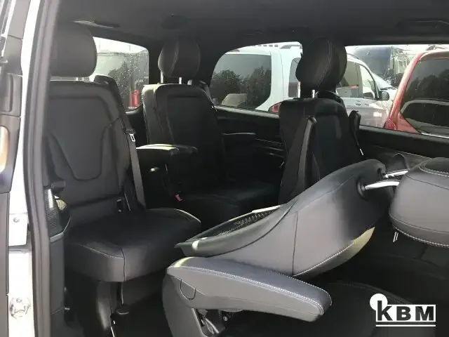 Mercedes-Benz V 250