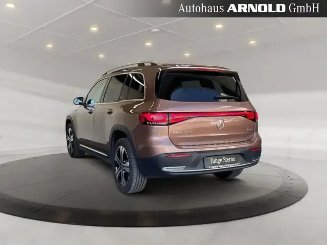 Mercedes-Benz EQB 300