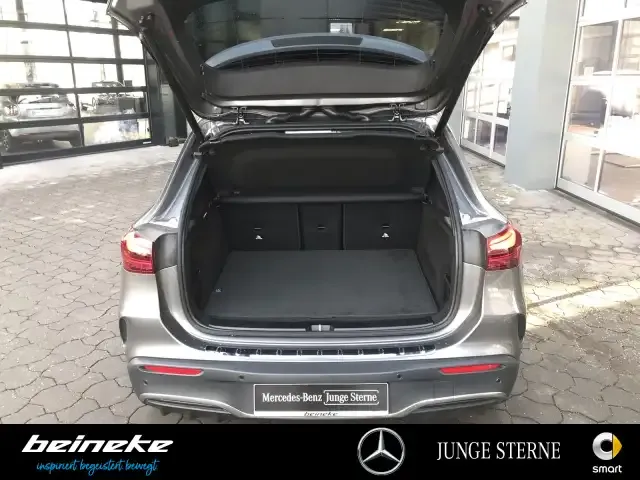 Mercedes-Benz EQA 300