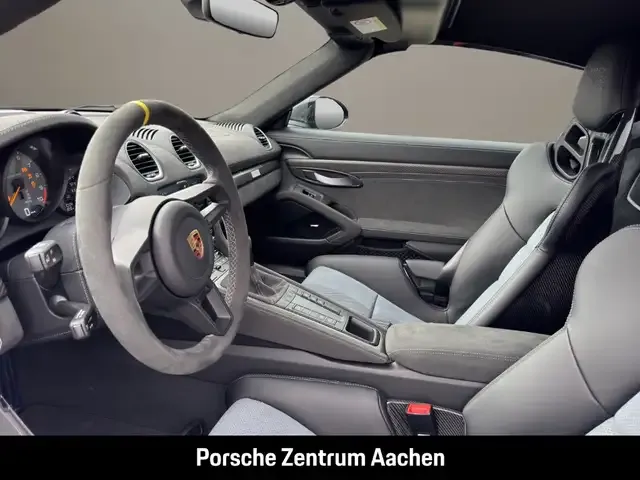 Porsche 718 Spyder