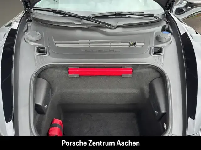 Porsche 718 Spyder