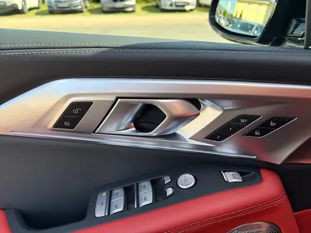 BMW XM