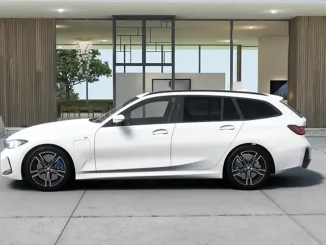 BMW 330