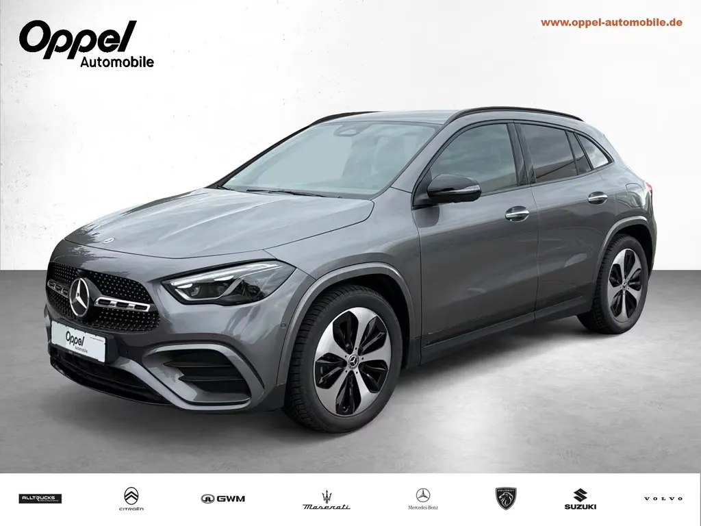 Mercedes-Benz GLA 180