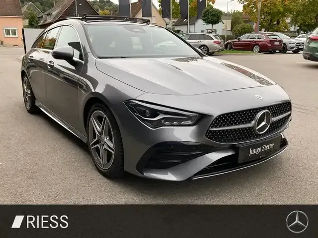 Mercedes-Benz CLA 180