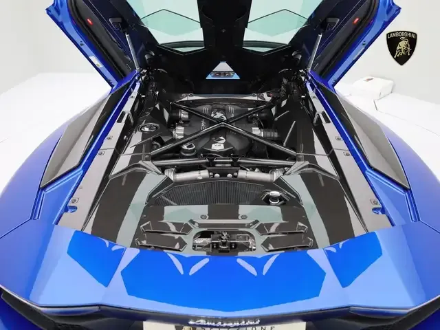 Lamborghini Aventador