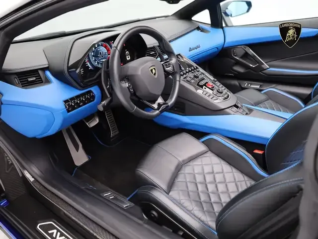 Lamborghini Aventador