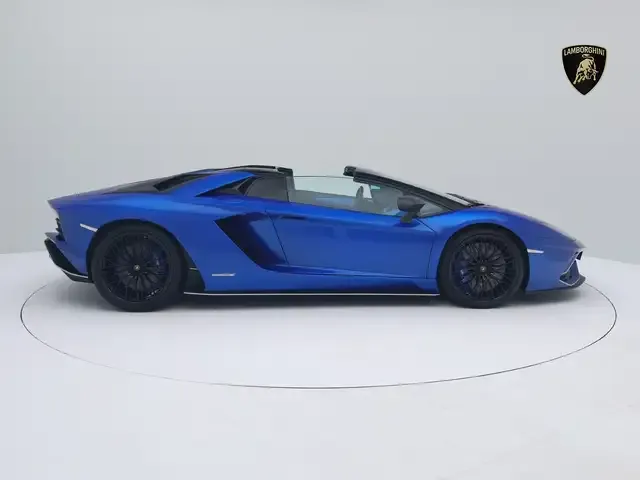 Lamborghini Aventador