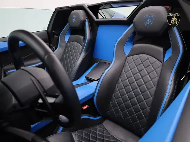 Lamborghini Aventador