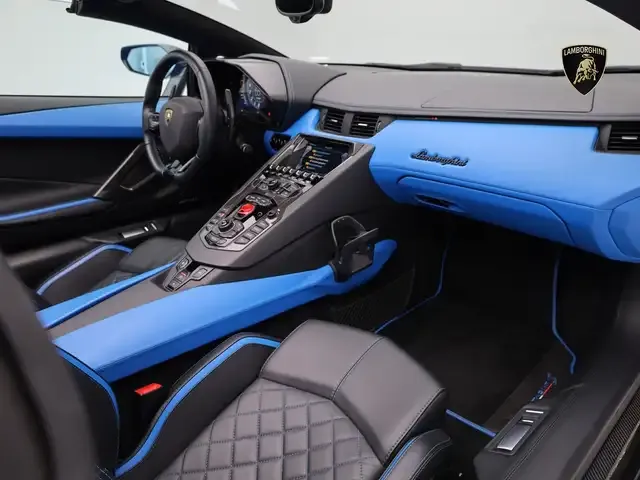 Lamborghini Aventador