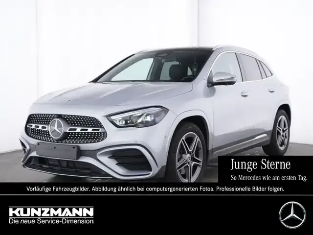 Mercedes-Benz GLA 220
