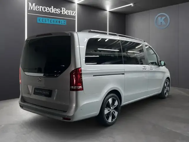Mercedes-Benz V 250