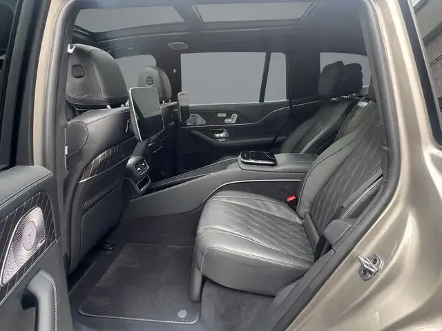 Mercedes-Benz GLS 600