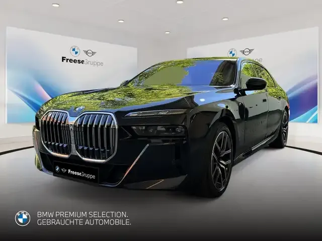 BMW 740