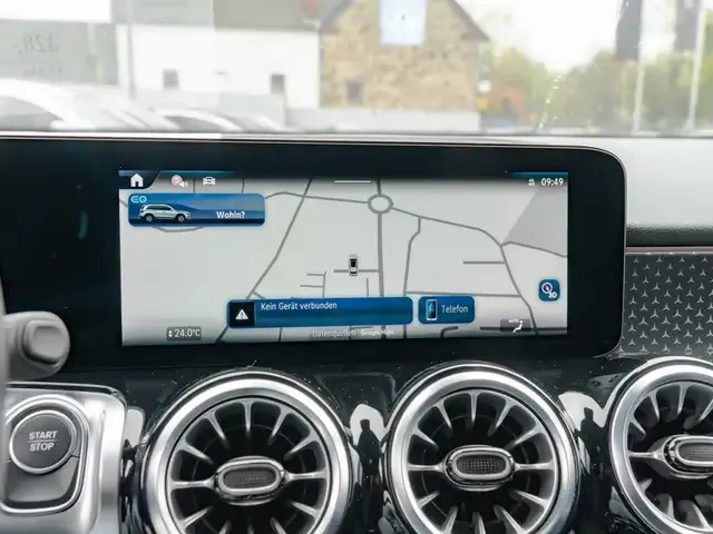 Mercedes-Benz EQB 300