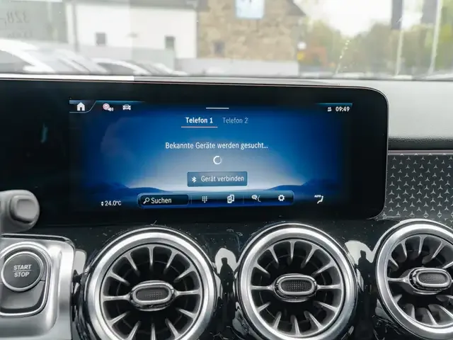 Mercedes-Benz EQB 300