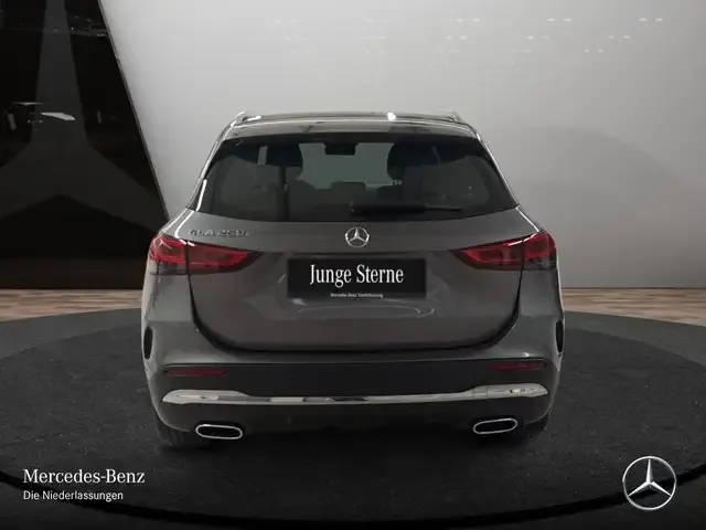 Mercedes-Benz GLA 250