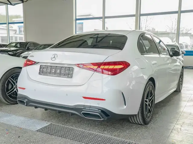 Mercedes-Benz C 220