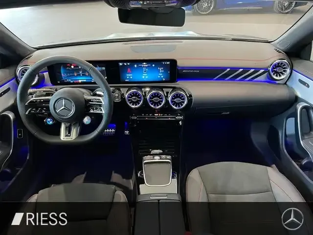 Mercedes-Benz CLA 35 AMG