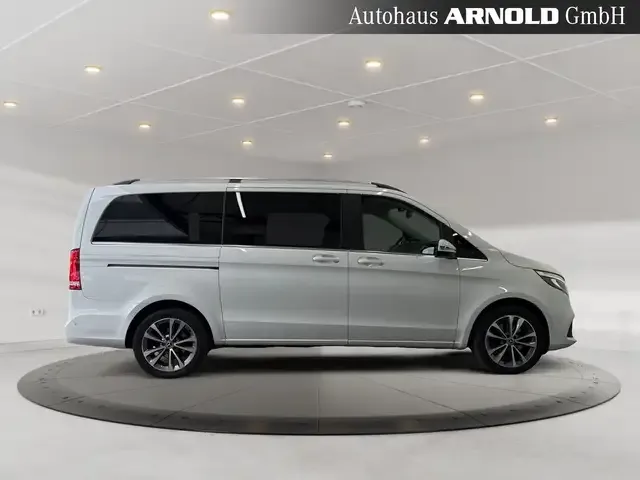 Mercedes-Benz V 250