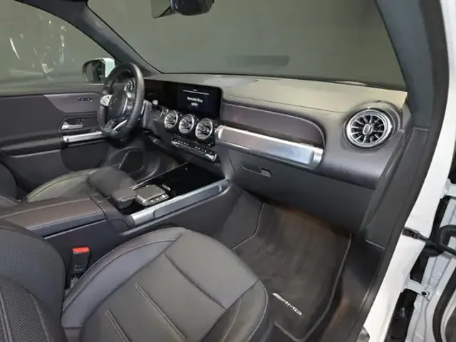 Mercedes-Benz EQB 300