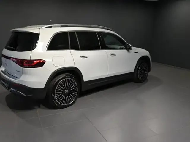 Mercedes-Benz EQB 300