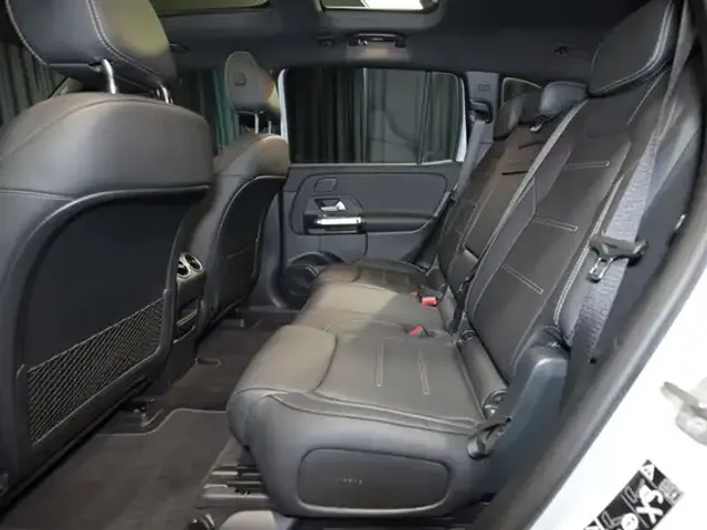 Mercedes-Benz EQB 300