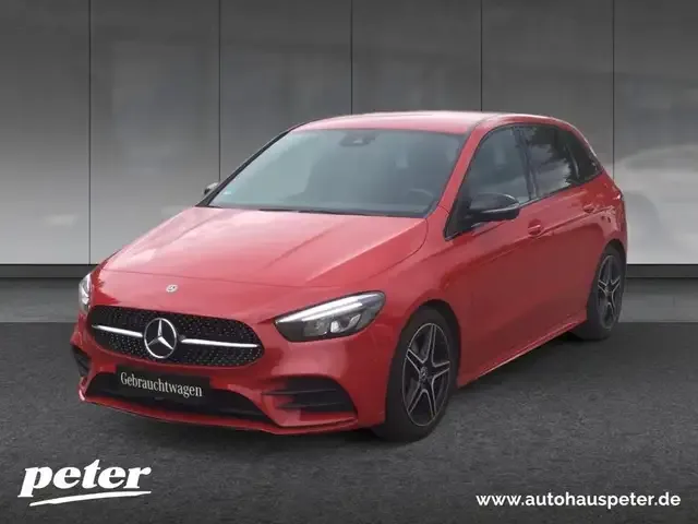 Mercedes-Benz B 180