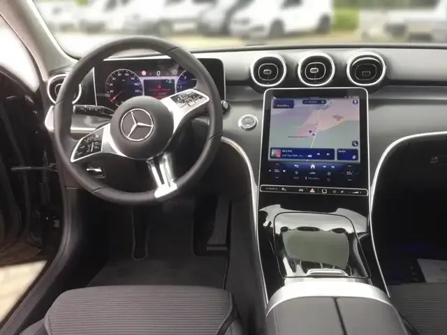 Mercedes-Benz C 220