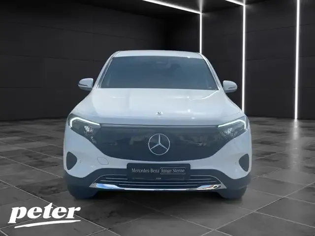 Mercedes-Benz EQB 250