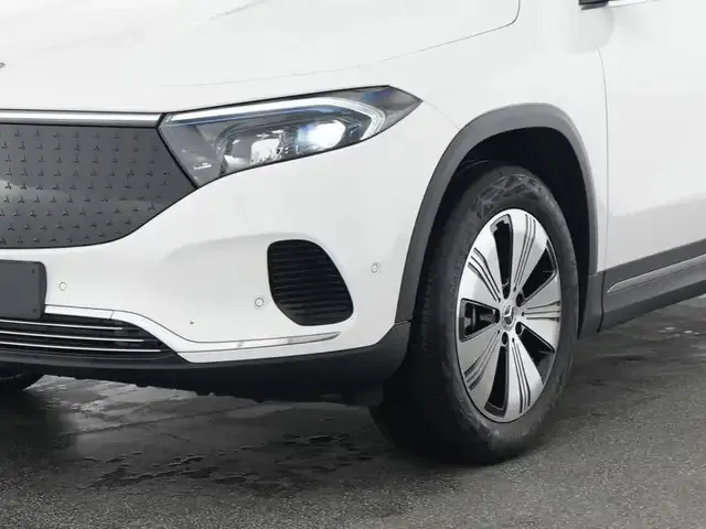 Mercedes-Benz EQA 300