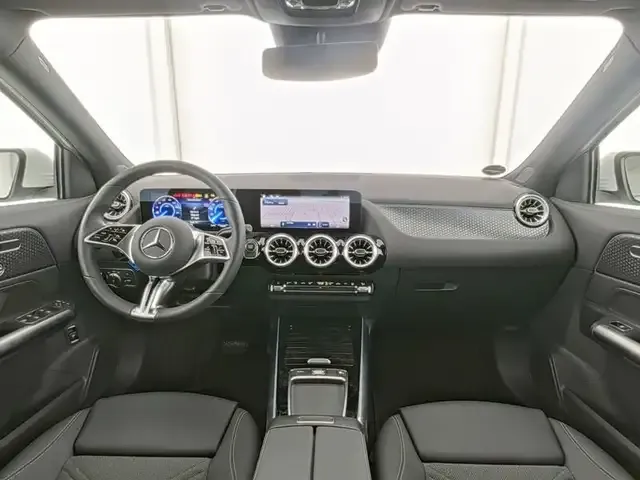 Mercedes-Benz EQA 300