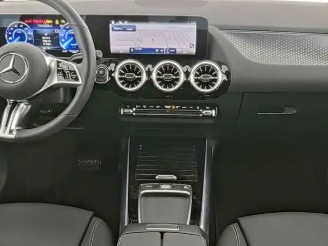 Mercedes-Benz EQA 300