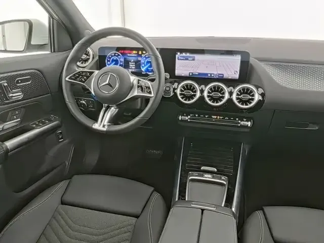 Mercedes-Benz EQA 300