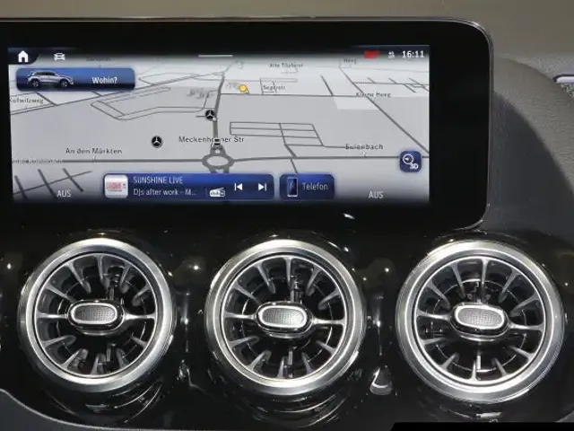 Mercedes-Benz GLA 200