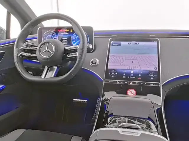 Mercedes-Benz EQE 300